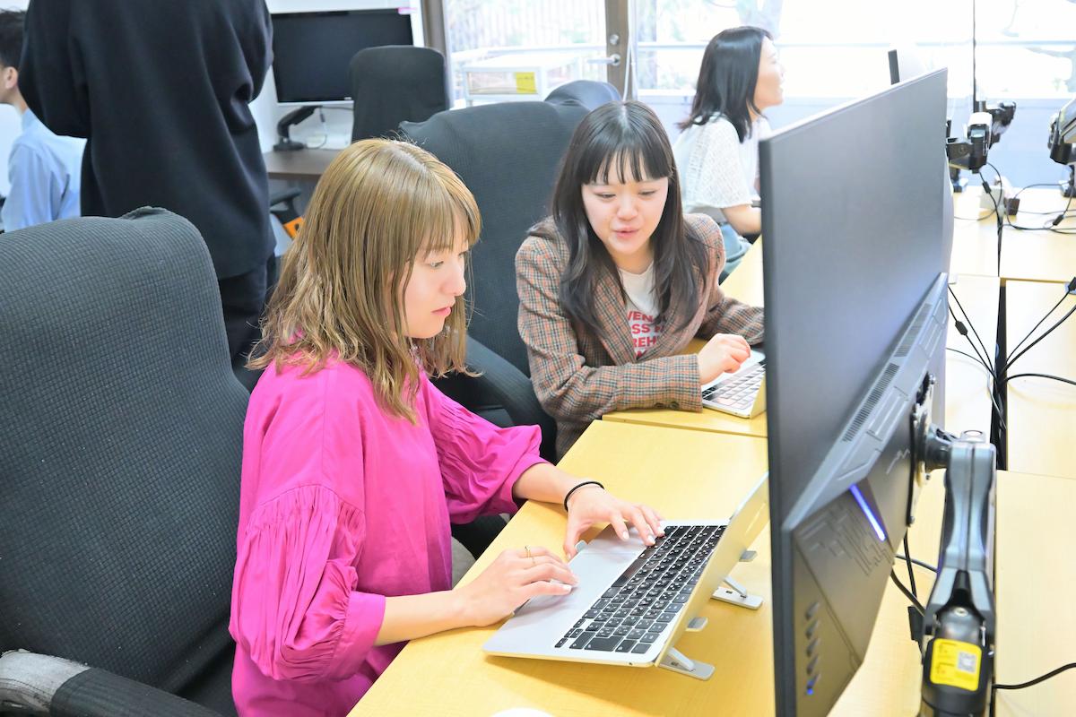 iput社員写真