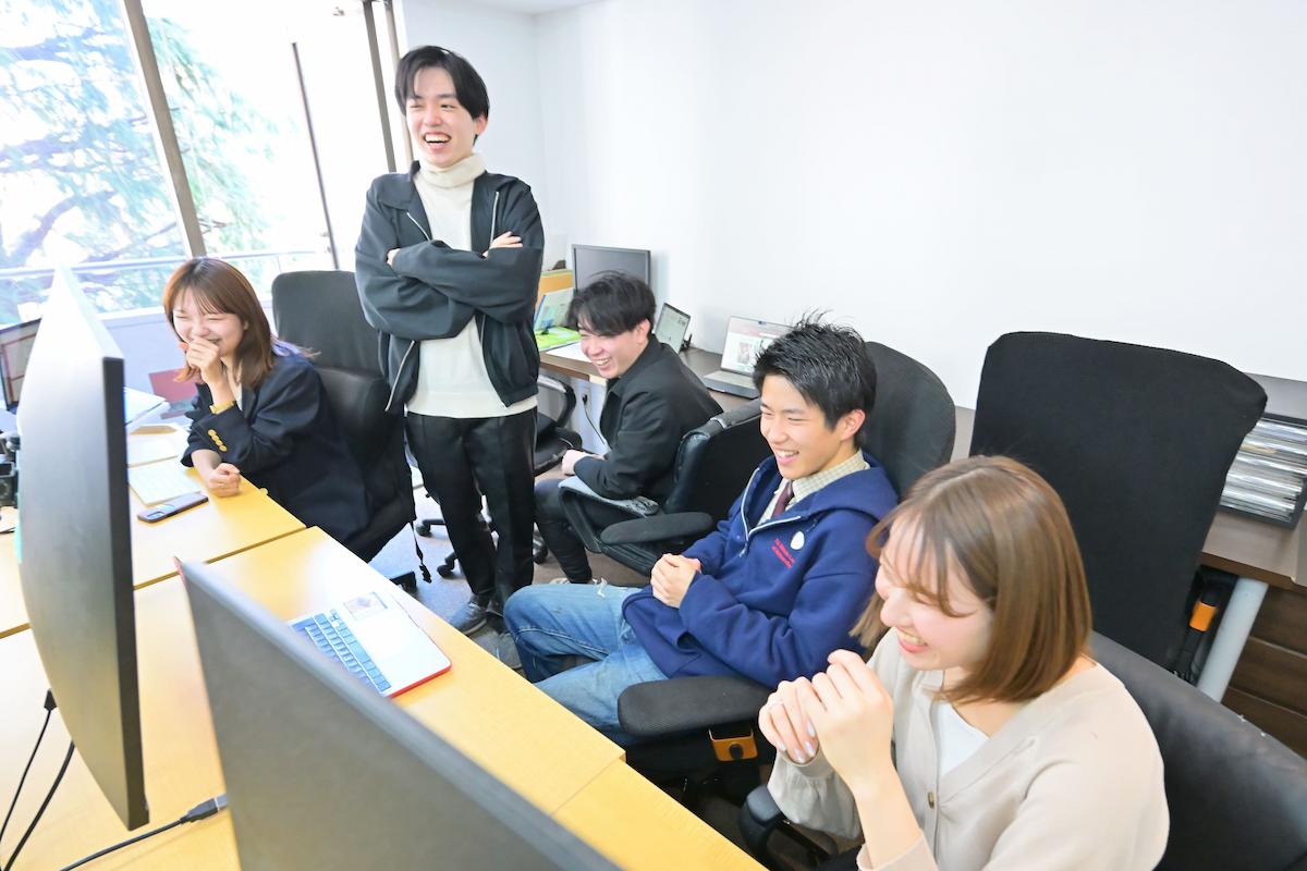 iput社員写真